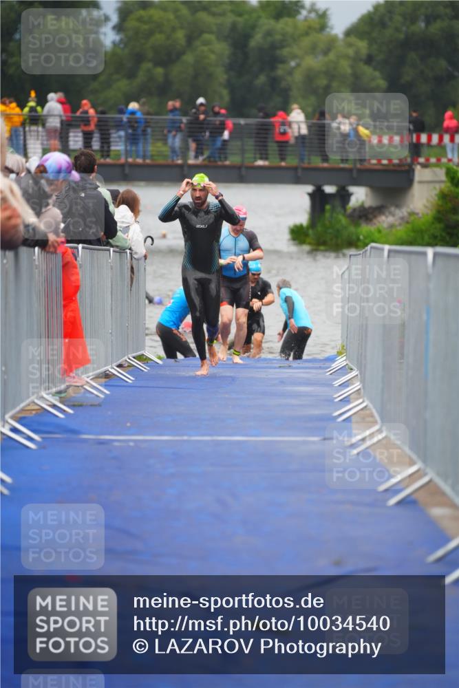 30.08.2026 - Elbe Triathlon Hamburg LAZAROV Photography http://msf.ph/oto/10034540 30.08.2026 08:59:09 Schwimmen 472 meine-sportfotos.de