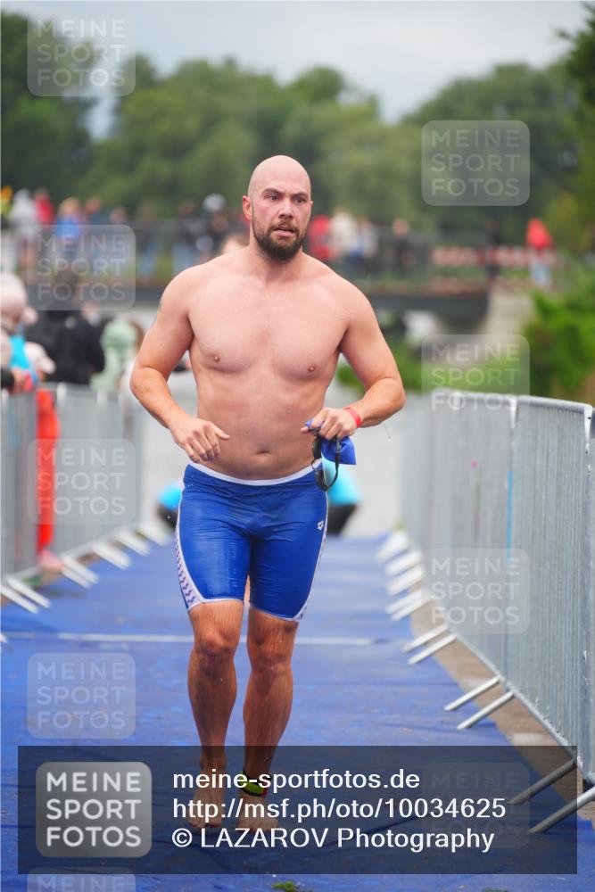 30.08.2026 - Elbe Triathlon Hamburg LAZAROV Photography http://msf.ph/oto/10034625 30.08.2026 08:59:25 Schwimmen 437, 497, 536, 567, 571, 600 meine-sportfotos.de