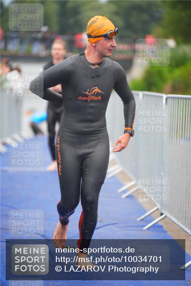 30.08.2026 - Elbe Triathlon Hamburg LAZAROV Photography http://msf.ph/oto/10034701 30.08.2026 08:59:44 Schwimmen 516, 552, 597 meine-sportfotos.de