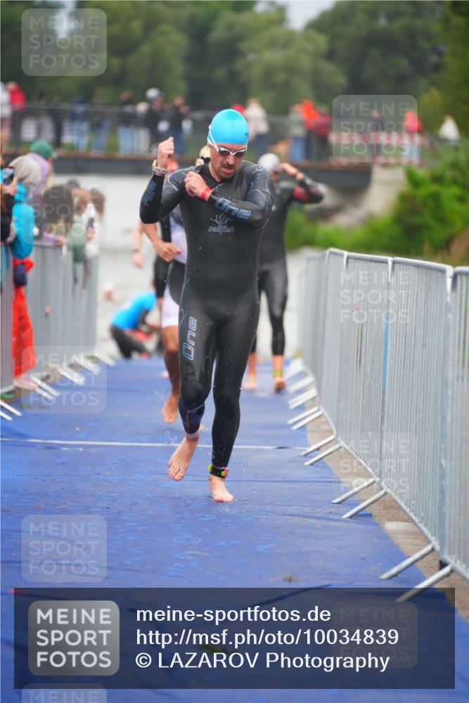 30.08.2026 - Elbe Triathlon Hamburg LAZAROV Photography http://msf.ph/oto/10034839 30.08.2026 09:00:50 Schwimmen 418, 519, 634, 642 meine-sportfotos.de
