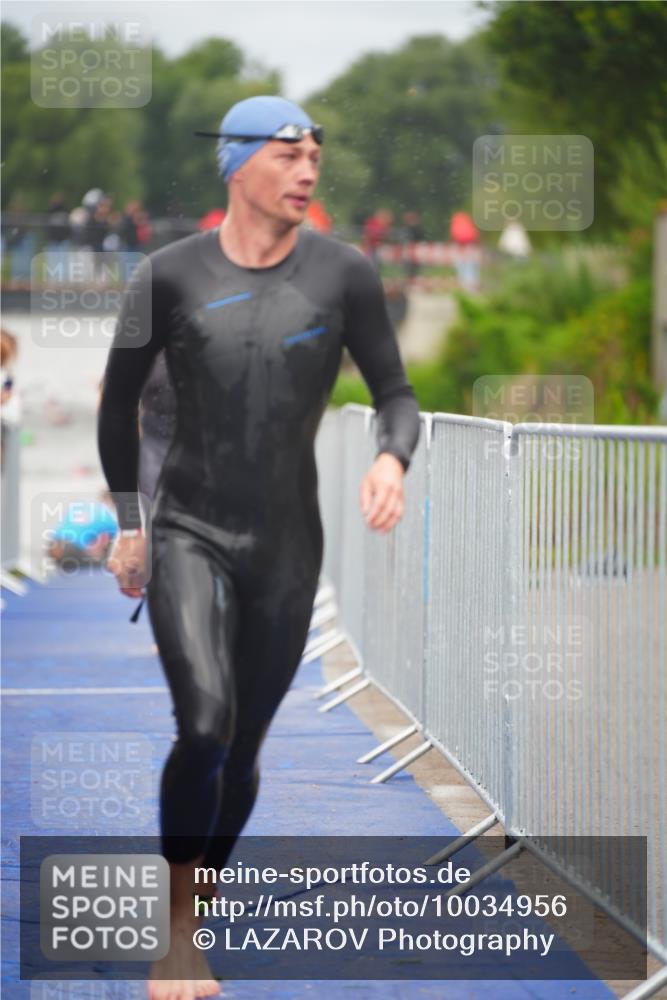 30.08.2026 - Elbe Triathlon Hamburg LAZAROV Photography http://msf.ph/oto/10034956 30.08.2026 09:01:14 Schwimmen 508, 524, 540, 554, 609, 643, 1897 meine-sportfotos.de