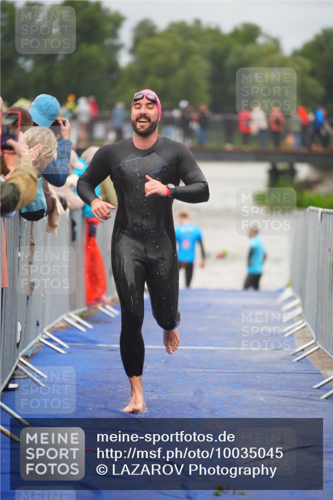 30.08.2026 - Elbe Triathlon Hamburg LAZAROV Photography http://msf.ph/oto/10035045 30.08.2026 09:01:28 Schwimmen 491, 508, 554, 608, 612, 1897 meine-sportfotos.de