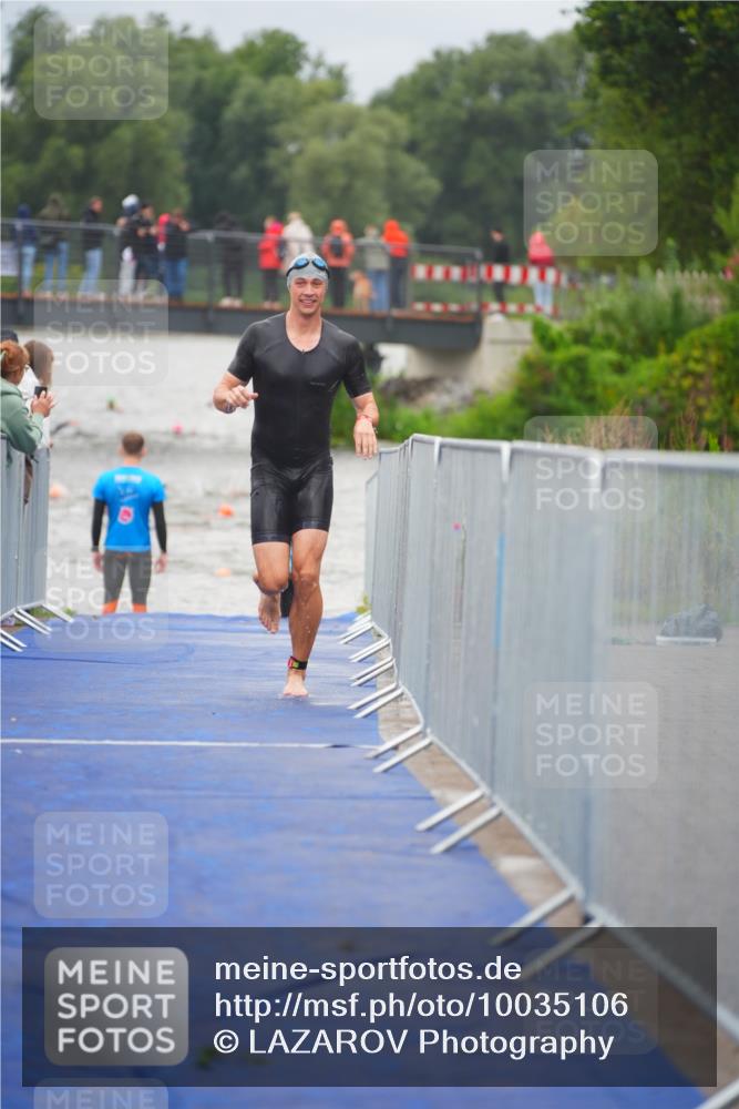 30.08.2026 - Elbe Triathlon Hamburg LAZAROV Photography http://msf.ph/oto/10035106 30.08.2026 09:02:12 Schwimmen 573, 603, 701 meine-sportfotos.de