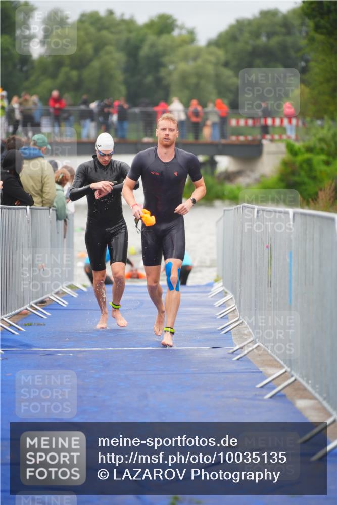 30.08.2026 - Elbe Triathlon Hamburg LAZAROV Photography http://msf.ph/oto/10035135 30.08.2026 09:02:28 Schwimmen 535, 541, 603 meine-sportfotos.de