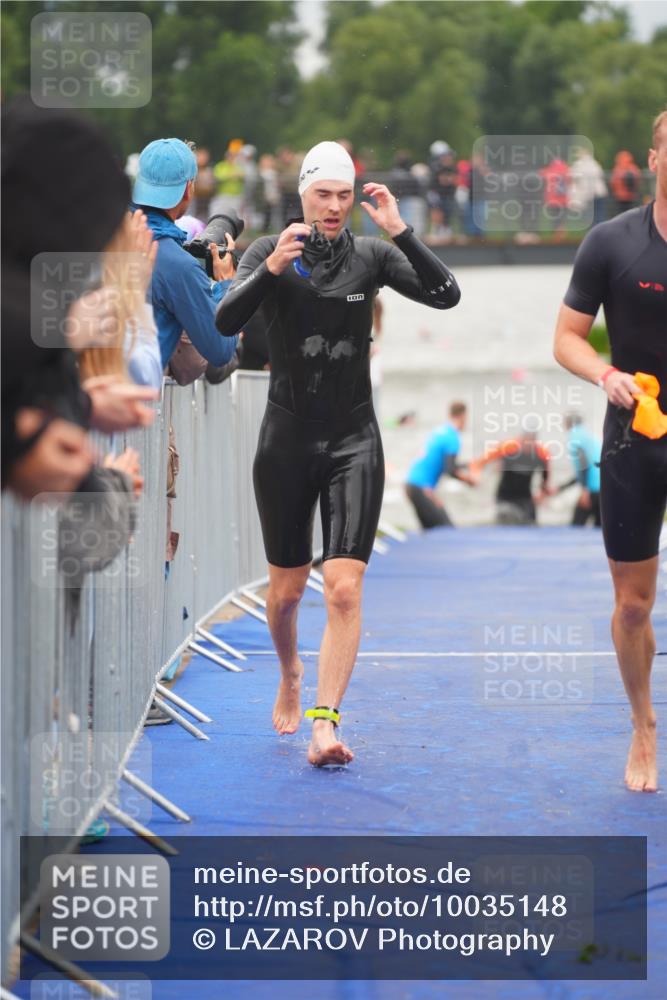 30.08.2026 - Elbe Triathlon Hamburg LAZAROV Photography http://msf.ph/oto/10035148 30.08.2026 09:02:30 Schwimmen 535, 541, 603 meine-sportfotos.de