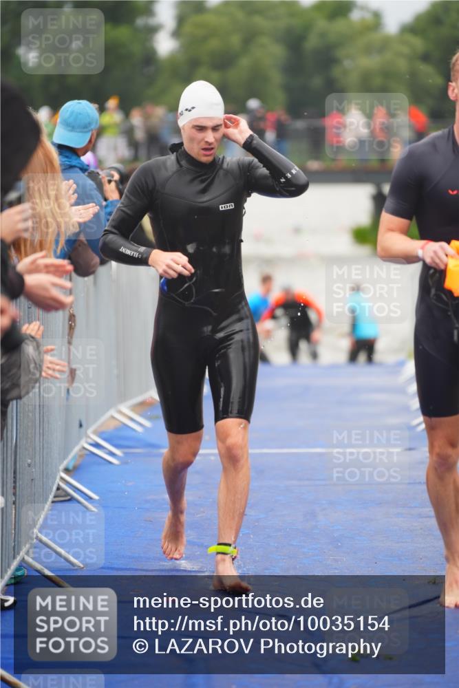 30.08.2026 - Elbe Triathlon Hamburg LAZAROV Photography http://msf.ph/oto/10035154 30.08.2026 09:02:30 Schwimmen 535, 541, 603 meine-sportfotos.de