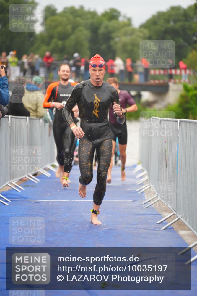 30.08.2026 - Elbe Triathlon Hamburg LAZAROV Photography http://msf.ph/oto/10035197 30.08.2026 09:02:44 Schwimmen 408, 525, 535, 541, 617, 771 meine-sportfotos.de
