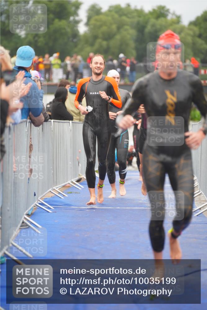 30.08.2026 - Elbe Triathlon Hamburg LAZAROV Photography http://msf.ph/oto/10035199 30.08.2026 09:02:45 Schwimmen 408, 462, 525, 535, 541, 617, 771 meine-sportfotos.de