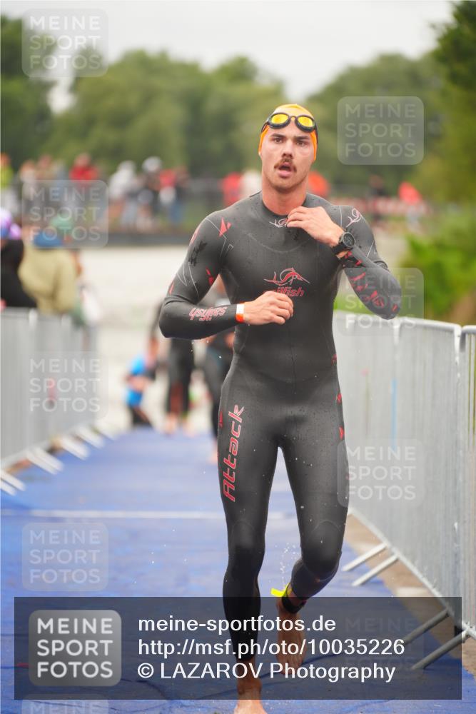 30.08.2026 - Elbe Triathlon Hamburg LAZAROV Photography http://msf.ph/oto/10035226 30.08.2026 09:02:50 Schwimmen 408, 439, 462, 525, 617, 771 meine-sportfotos.de