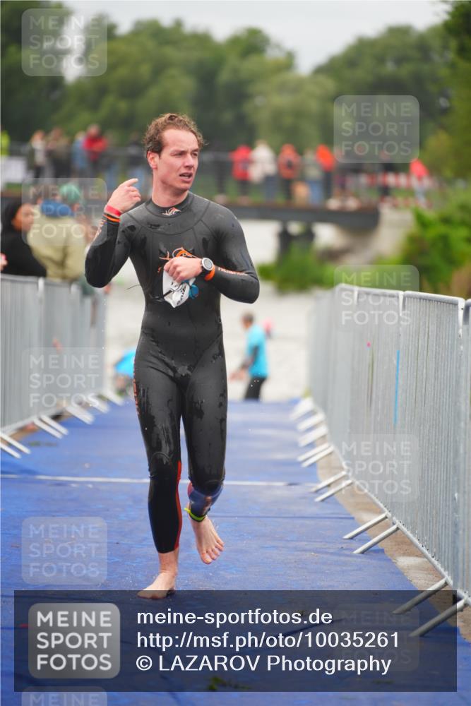 30.08.2026 - Elbe Triathlon Hamburg LAZAROV Photography http://msf.ph/oto/10035261 30.08.2026 09:02:58 Schwimmen 408, 439, 462, 525, 557, 621, 771 meine-sportfotos.de