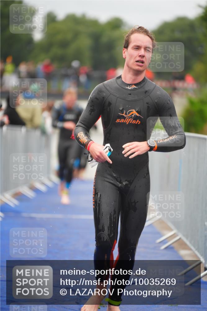 30.08.2026 - Elbe Triathlon Hamburg LAZAROV Photography http://msf.ph/oto/10035269 30.08.2026 09:02:59 Schwimmen 408, 439, 462, 525, 557, 621, 771 meine-sportfotos.de