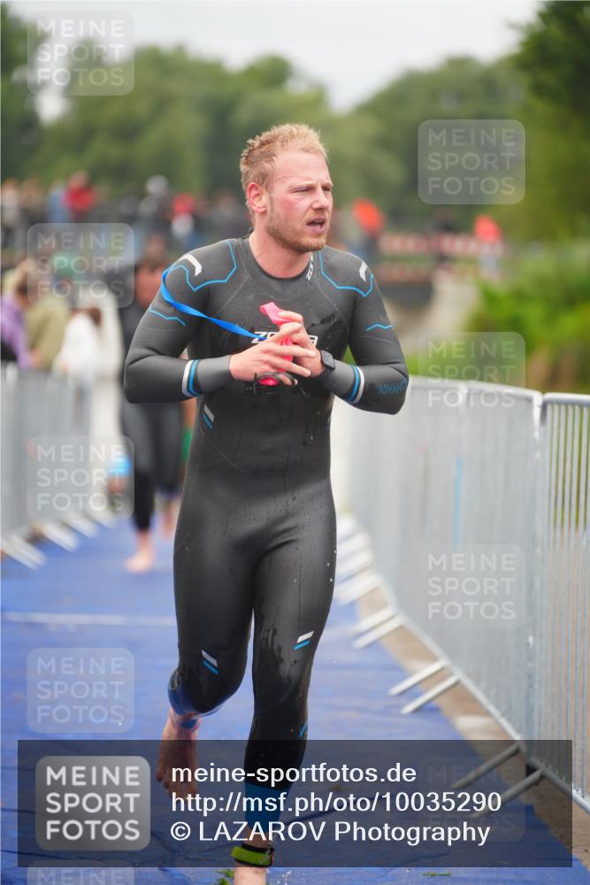 30.08.2026 - Elbe Triathlon Hamburg LAZAROV Photography http://msf.ph/oto/10035290 30.08.2026 09:03:03 Schwimmen 408, 439, 462, 525, 557, 605, 621 meine-sportfotos.de