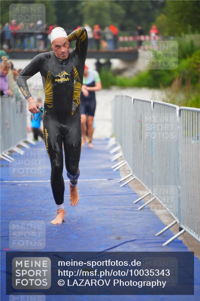 30.08.2026 - Elbe Triathlon Hamburg LAZAROV Photography http://msf.ph/oto/10035343 30.08.2026 09:03:16 Schwimmen 475, 605, 618, 621, 718, 968 meine-sportfotos.de