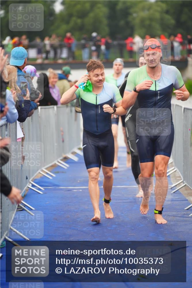 30.08.2026 - Elbe Triathlon Hamburg LAZAROV Photography http://msf.ph/oto/10035373 30.08.2026 09:03:23 Schwimmen 475, 513, 583, 618, 633, 718, 968 meine-sportfotos.de
