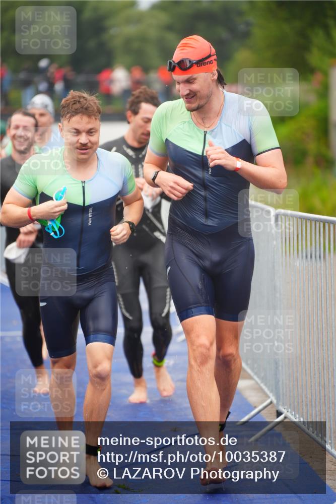 30.08.2026 - Elbe Triathlon Hamburg LAZAROV Photography http://msf.ph/oto/10035387 30.08.2026 09:03:24 Schwimmen 475, 513, 583, 618, 633, 718, 968 meine-sportfotos.de