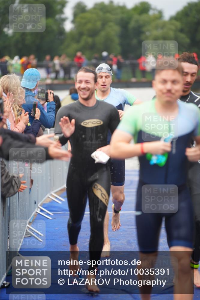 30.08.2026 - Elbe Triathlon Hamburg LAZAROV Photography http://msf.ph/oto/10035391 30.08.2026 09:03:25 Schwimmen 475, 513, 583, 618, 633, 718, 968 meine-sportfotos.de