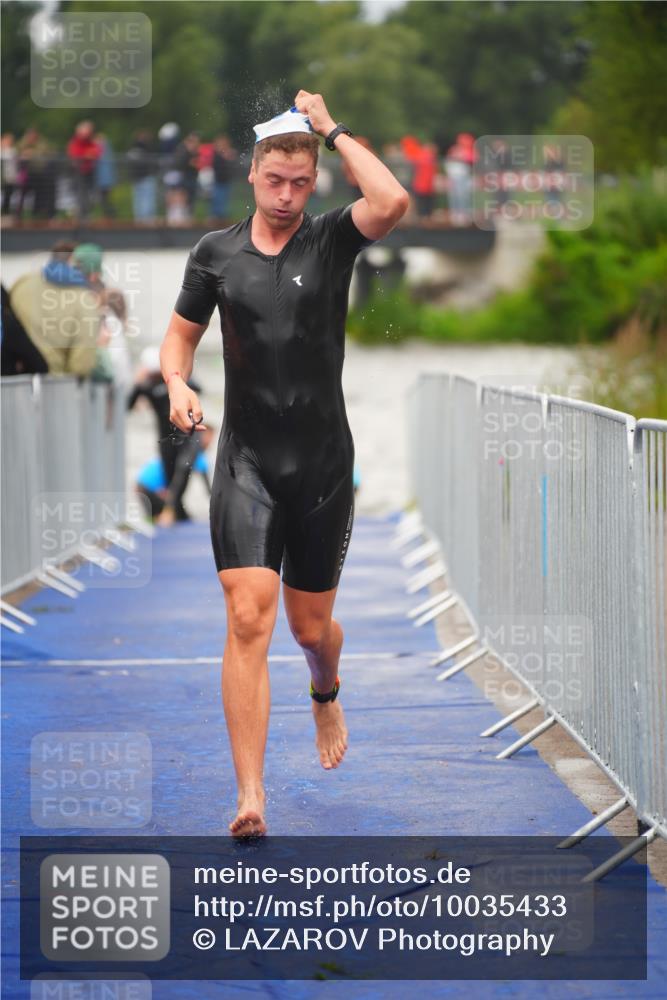 30.08.2026 - Elbe Triathlon Hamburg LAZAROV Photography http://msf.ph/oto/10035433 30.08.2026 09:03:34 Schwimmen 475, 513, 538, 550, 583, 618, 633 meine-sportfotos.de