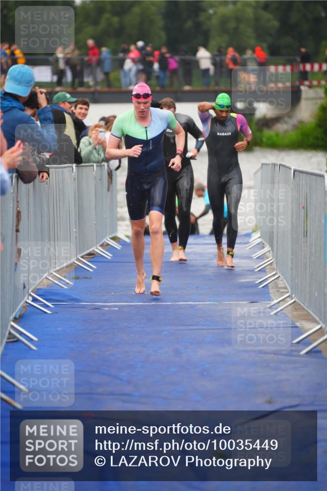 30.08.2026 - Elbe Triathlon Hamburg LAZAROV Photography http://msf.ph/oto/10035449 30.08.2026 09:03:42 Schwimmen 513, 538, 550, 560, 565, 632 meine-sportfotos.de
