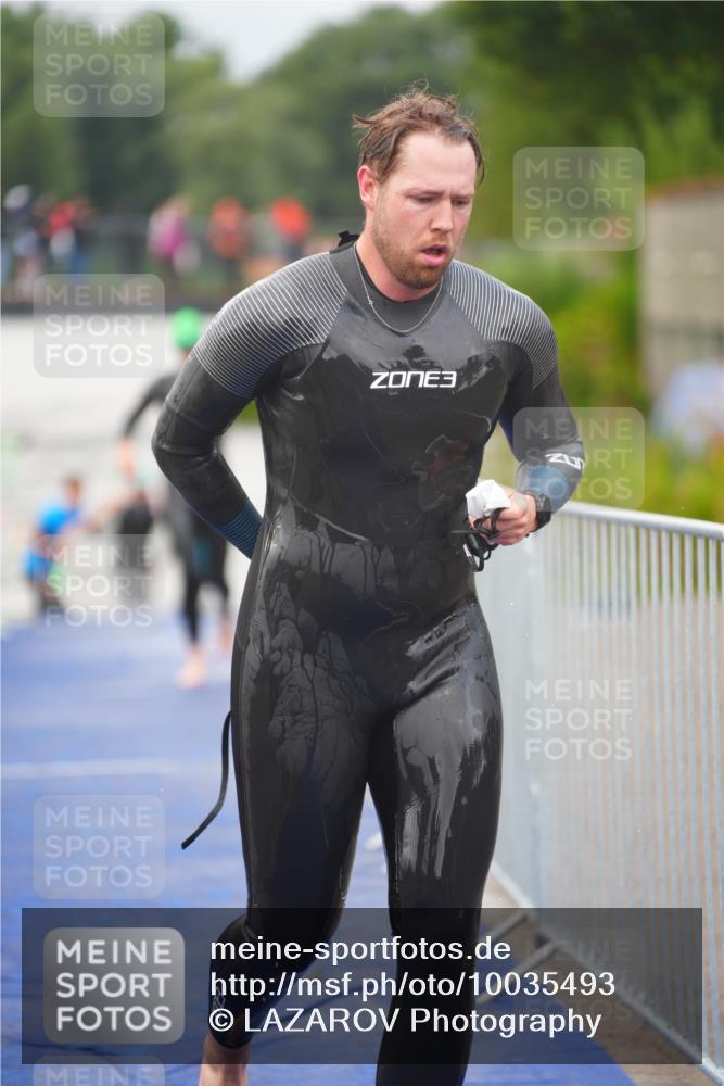 30.08.2026 - Elbe Triathlon Hamburg LAZAROV Photography http://msf.ph/oto/10035493 30.08.2026 09:03:49 Schwimmen 550, 560, 565, 611, 632 meine-sportfotos.de