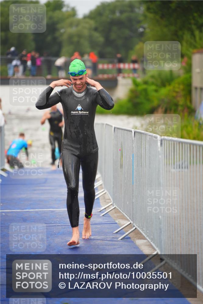 30.08.2026 - Elbe Triathlon Hamburg LAZAROV Photography http://msf.ph/oto/10035501 30.08.2026 09:03:52 Schwimmen 550, 560, 565, 611, 632 meine-sportfotos.de