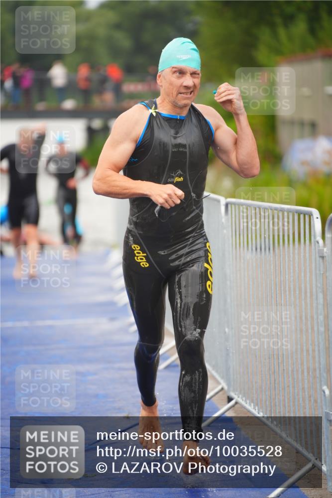 30.08.2026 - Elbe Triathlon Hamburg LAZAROV Photography http://msf.ph/oto/10035528 30.08.2026 09:04:00 Schwimmen 555, 560, 565, 611, 632, 739 meine-sportfotos.de