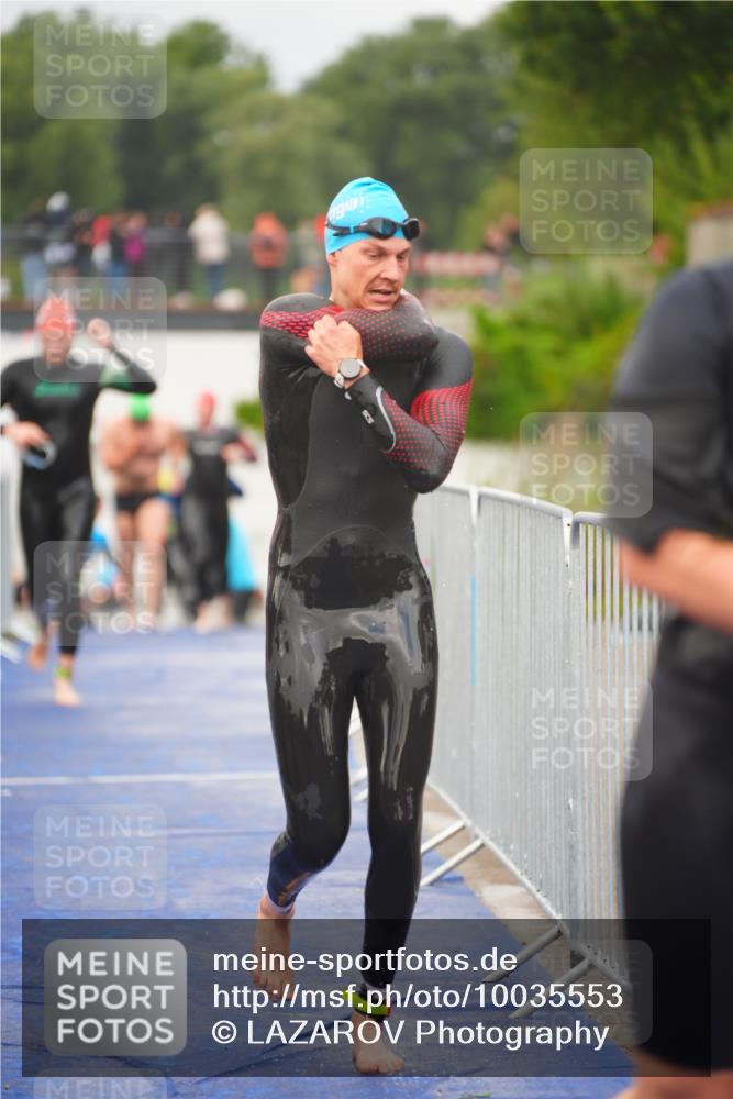 30.08.2026 - Elbe Triathlon Hamburg LAZAROV Photography http://msf.ph/oto/10035553 30.08.2026 09:04:07 Schwimmen 533, 555, 596, 611, 739 meine-sportfotos.de