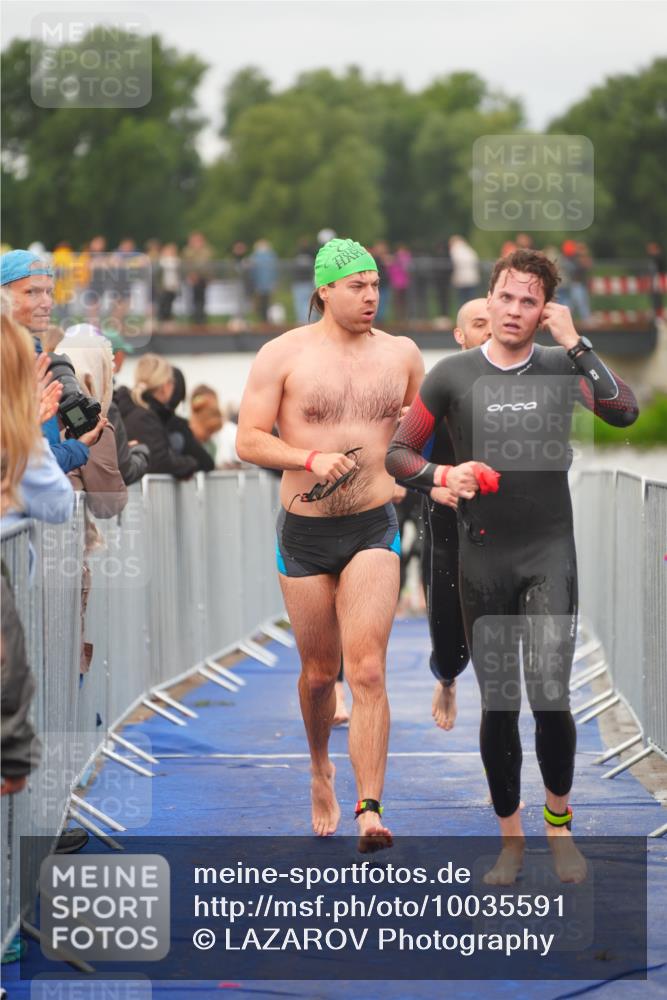 30.08.2026 - Elbe Triathlon Hamburg LAZAROV Photography http://msf.ph/oto/10035591 30.08.2026 09:04:15 Schwimmen 506, 509, 514, 529, 533, 555, 596 meine-sportfotos.de