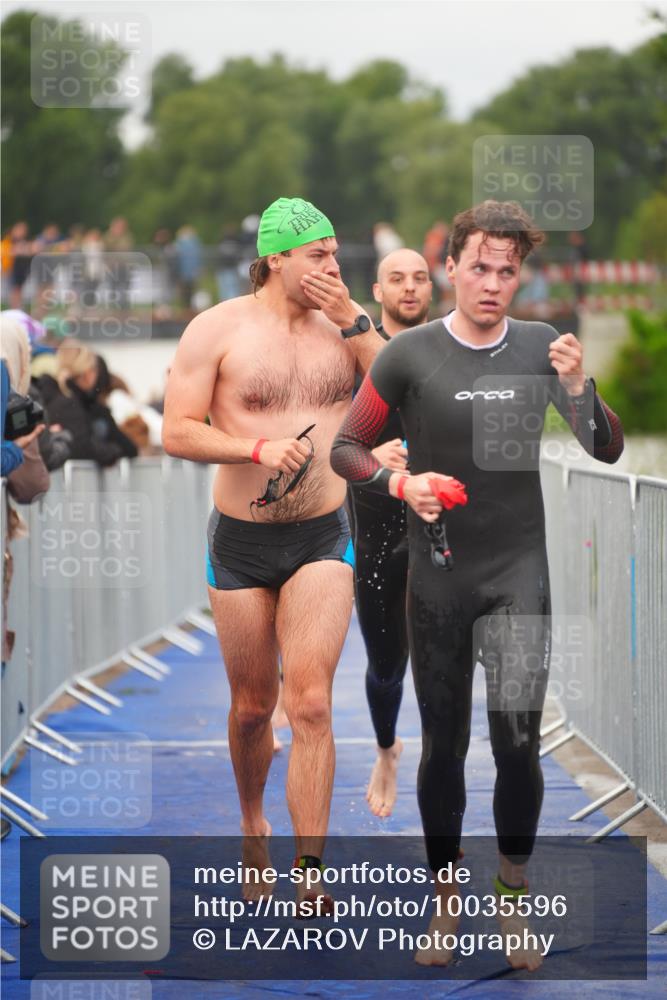 30.08.2026 - Elbe Triathlon Hamburg LAZAROV Photography http://msf.ph/oto/10035596 30.08.2026 09:04:16 Schwimmen 506, 509, 514, 529, 533, 555, 596 meine-sportfotos.de
