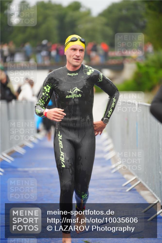 30.08.2026 - Elbe Triathlon Hamburg LAZAROV Photography http://msf.ph/oto/10035606 30.08.2026 09:04:18 Schwimmen 395, 506, 509, 514, 529, 533, 555, 579, 596, 761 meine-sportfotos.de