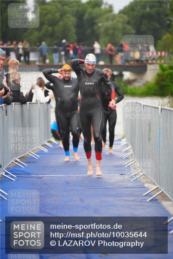 30.08.2026 - Elbe Triathlon Hamburg LAZAROV Photography http://msf.ph/oto/10035644 30.08.2026 09:04:25 Schwimmen 395, 409, 506, 509, 514, 529, 579, 585, 596, 691, 761 meine-sportfotos.de