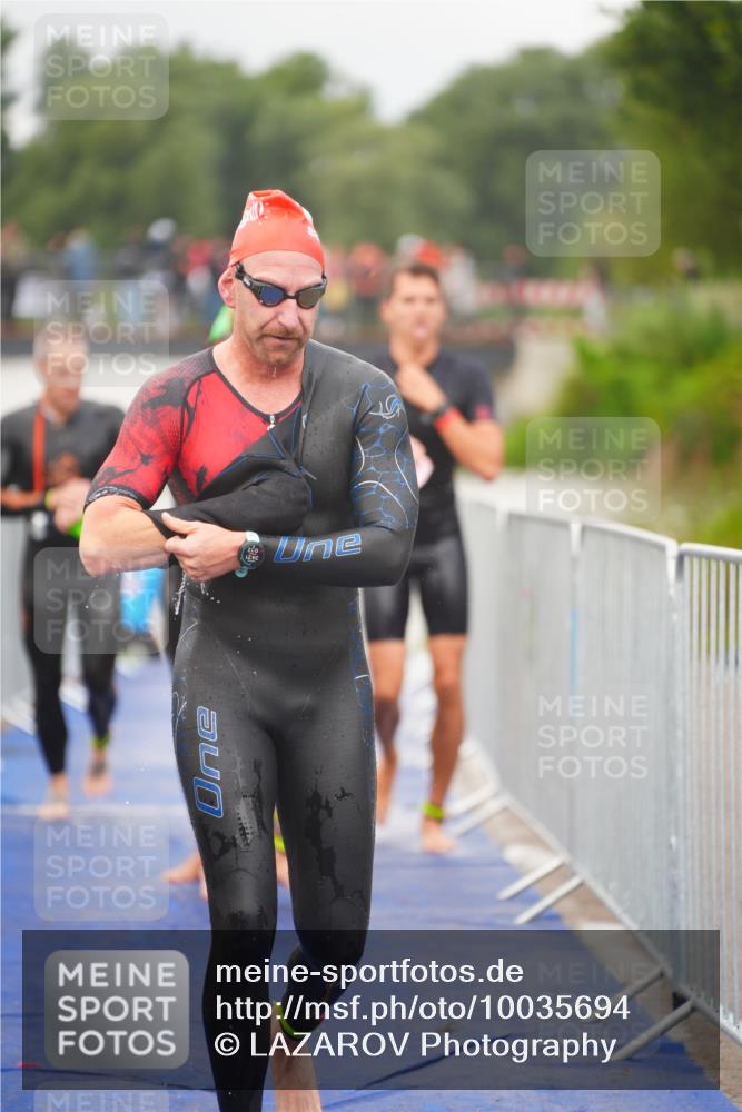 30.08.2026 - Elbe Triathlon Hamburg LAZAROV Photography http://msf.ph/oto/10035694 30.08.2026 09:04:34 Schwimmen 395, 409, 505, 537, 579, 585, 619, 670, 691, 708, 761 meine-sportfotos.de