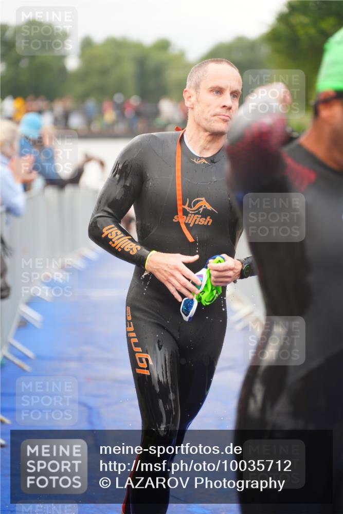 30.08.2026 - Elbe Triathlon Hamburg LAZAROV Photography http://msf.ph/oto/10035712 30.08.2026 09:04:38 Schwimmen 395, 409, 505, 537, 585, 619, 624, 670, 691, 708, 761 meine-sportfotos.de