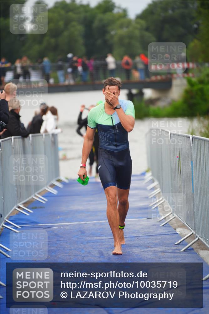 30.08.2026 - Elbe Triathlon Hamburg LAZAROV Photography http://msf.ph/oto/10035719 30.08.2026 09:04:44 Schwimmen 409, 505, 537, 619, 624, 670, 708 meine-sportfotos.de
