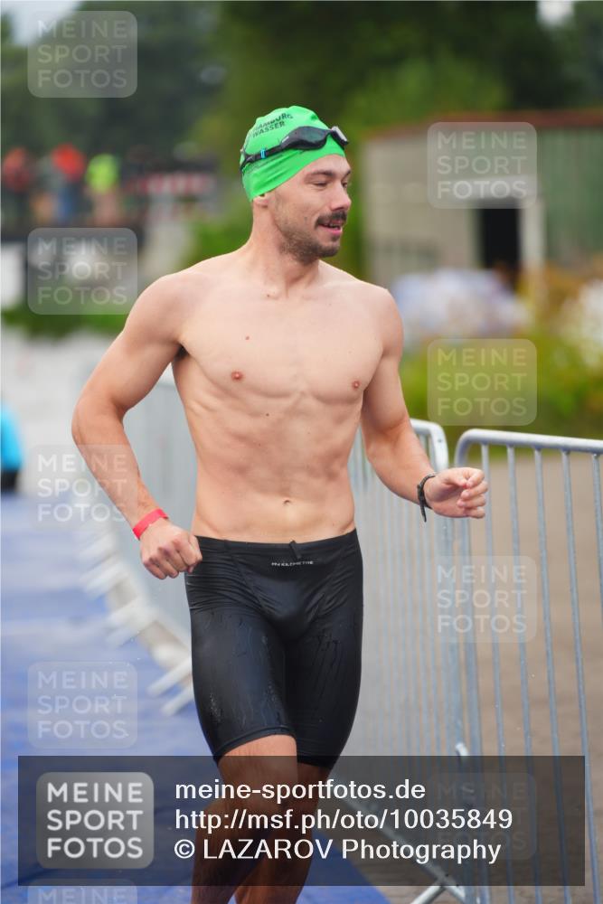 30.08.2026 - Elbe Triathlon Hamburg LAZAROV Photography http://msf.ph/oto/10035849 30.08.2026 09:05:07 Schwimmen 628 meine-sportfotos.de