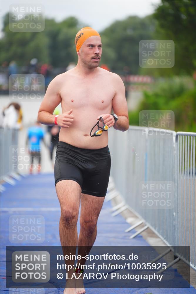 30.08.2026 - Elbe Triathlon Hamburg LAZAROV Photography http://msf.ph/oto/10035925 30.08.2026 09:05:38 Schwimmen 503, 558, 561, 578 meine-sportfotos.de