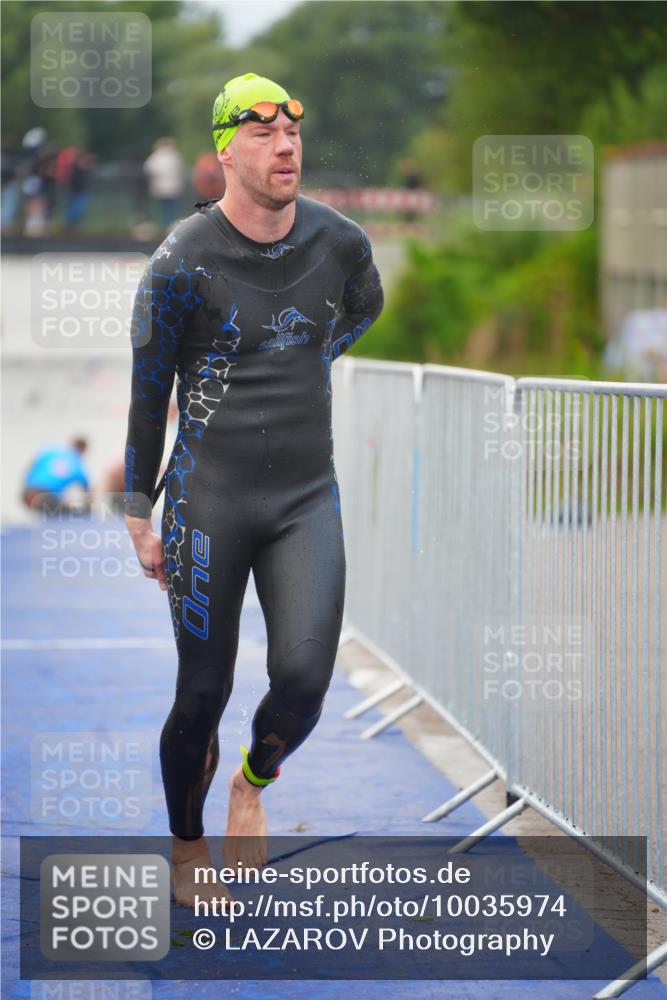 30.08.2026 - Elbe Triathlon Hamburg LAZAROV Photography http://msf.ph/oto/10035974 30.08.2026 09:05:48 Schwimmen 503, 561, 578, 660 meine-sportfotos.de