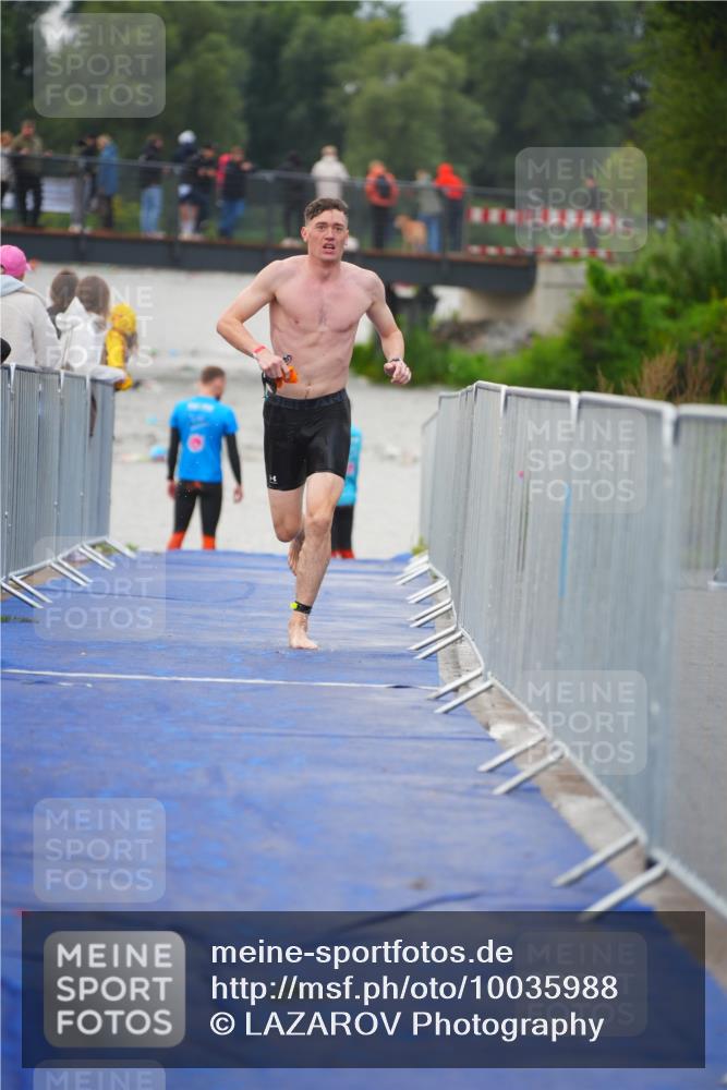 30.08.2026 - Elbe Triathlon Hamburg LAZAROV Photography http://msf.ph/oto/10035988 30.08.2026 09:05:56 Schwimmen 503, 561, 576, 660 meine-sportfotos.de