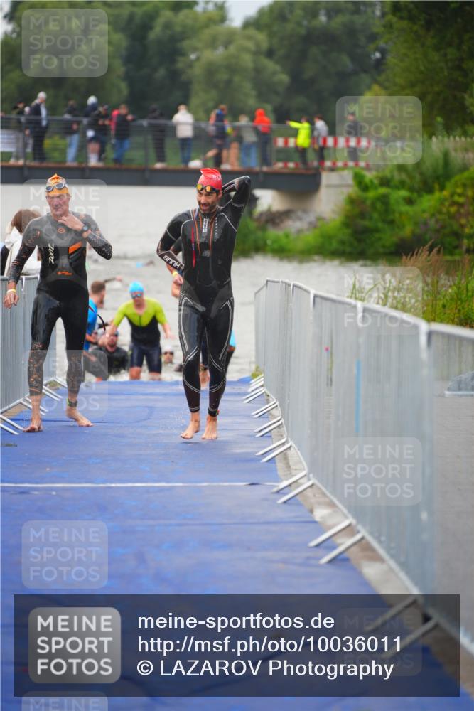 30.08.2026 - Elbe Triathlon Hamburg LAZAROV Photography http://msf.ph/oto/10036011 30.08.2026 09:06:21 Schwimmen 705, 773 meine-sportfotos.de