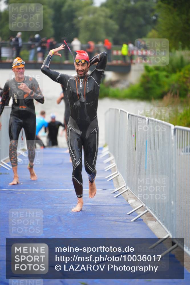 30.08.2026 - Elbe Triathlon Hamburg LAZAROV Photography http://msf.ph/oto/10036017 30.08.2026 09:06:23 Schwimmen 683, 705, 773 meine-sportfotos.de