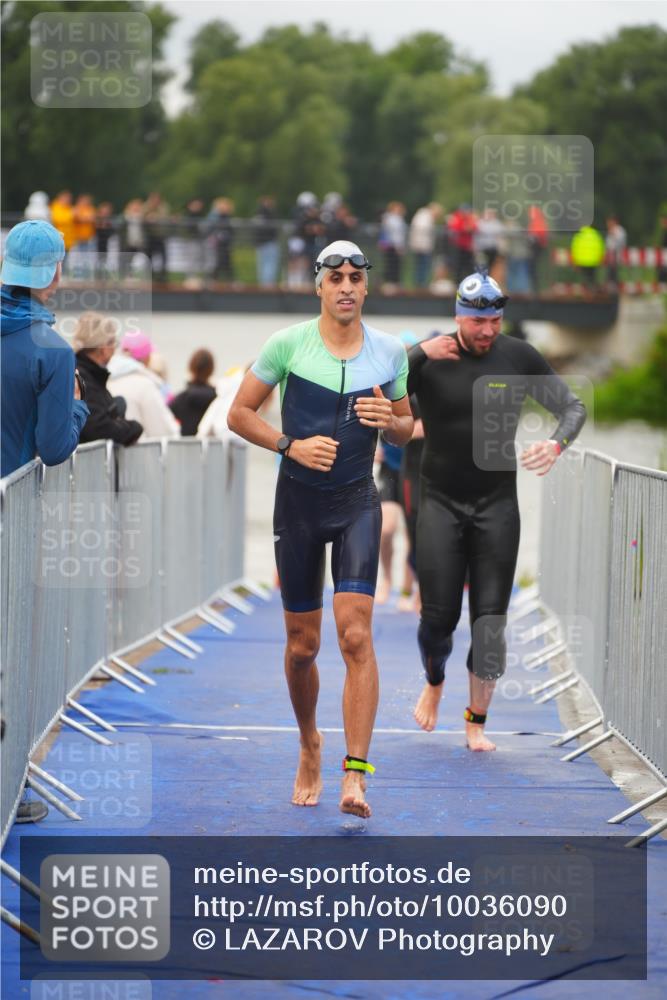 30.08.2026 - Elbe Triathlon Hamburg LAZAROV Photography http://msf.ph/oto/10036090 30.08.2026 09:06:38 Schwimmen 570, 580, 589, 590, 665, 683, 705, 732, 773 meine-sportfotos.de