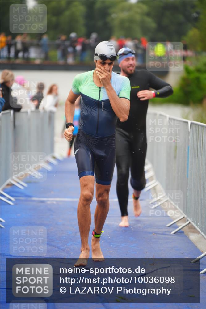 30.08.2026 - Elbe Triathlon Hamburg LAZAROV Photography http://msf.ph/oto/10036098 30.08.2026 09:06:39 Schwimmen 570, 580, 589, 590, 665, 683, 705, 732, 773 meine-sportfotos.de