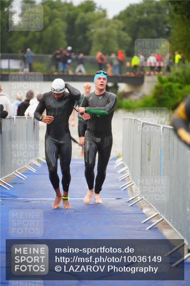 30.08.2026 - Elbe Triathlon Hamburg LAZAROV Photography http://msf.ph/oto/10036149 30.08.2026 09:07:01 Schwimmen 569, 636, 647 meine-sportfotos.de