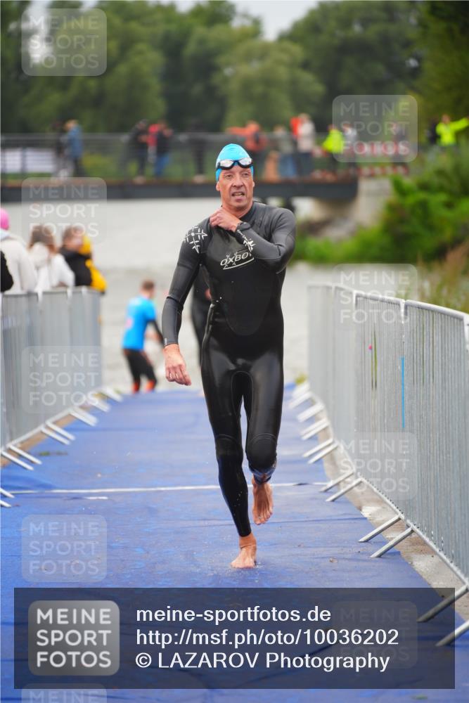 30.08.2026 - Elbe Triathlon Hamburg LAZAROV Photography http://msf.ph/oto/10036202 30.08.2026 09:07:17 Schwimmen 569, 626, 636, 663, 756 meine-sportfotos.de