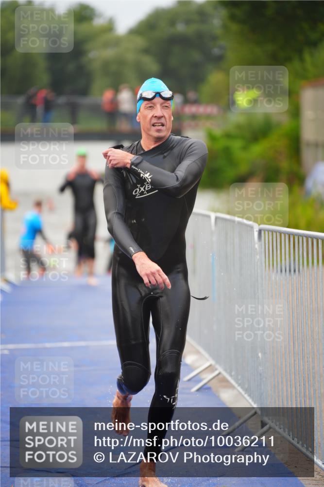 30.08.2026 - Elbe Triathlon Hamburg LAZAROV Photography http://msf.ph/oto/10036211 30.08.2026 09:07:18 Schwimmen 569, 626, 663, 756 meine-sportfotos.de