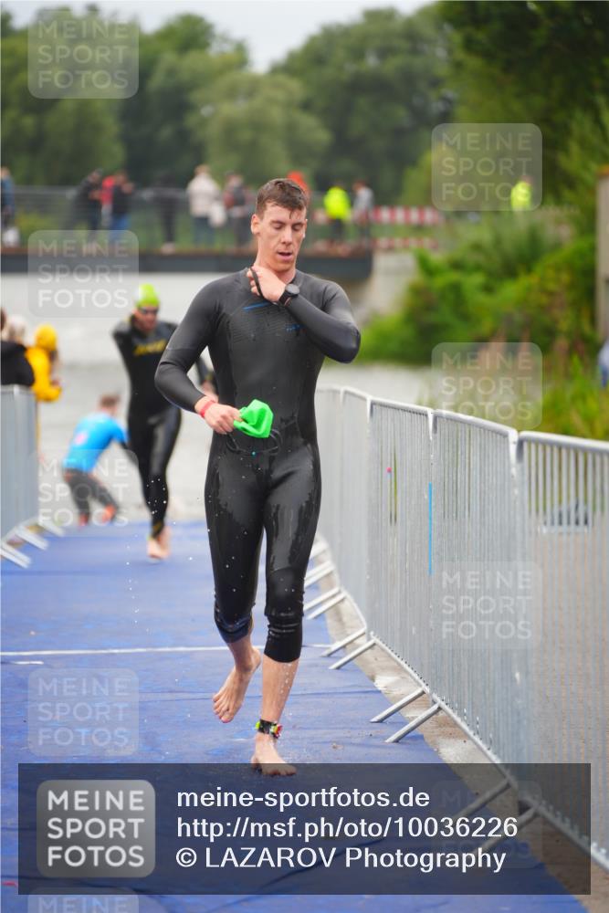30.08.2026 - Elbe Triathlon Hamburg LAZAROV Photography http://msf.ph/oto/10036226 30.08.2026 09:07:23 Schwimmen 640, 663, 668, 756 meine-sportfotos.de