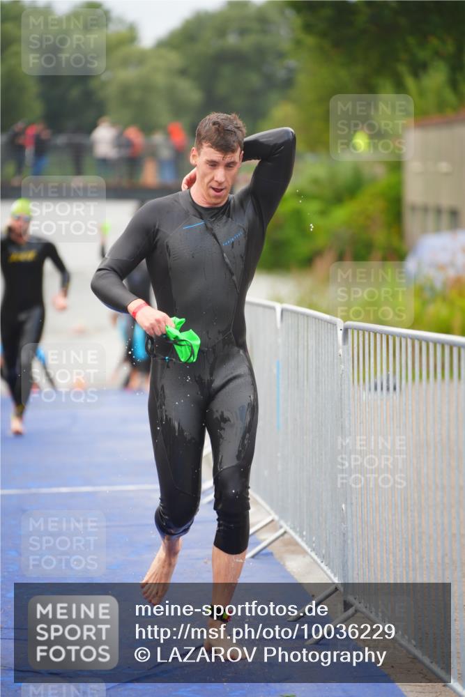 30.08.2026 - Elbe Triathlon Hamburg LAZAROV Photography http://msf.ph/oto/10036229 30.08.2026 09:07:24 Schwimmen 640, 663, 668, 756 meine-sportfotos.de