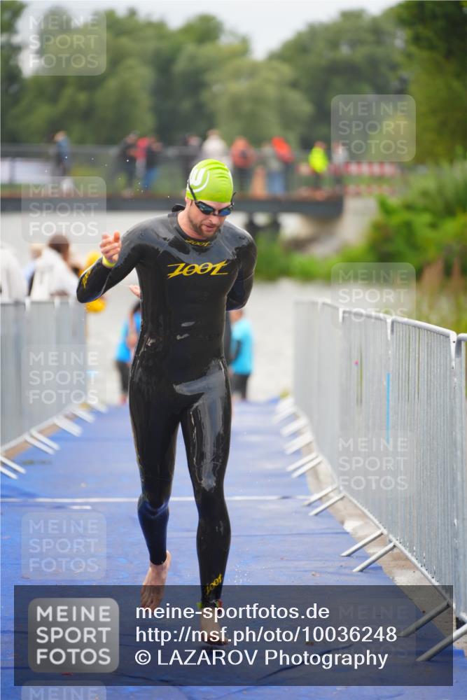30.08.2026 - Elbe Triathlon Hamburg LAZAROV Photography http://msf.ph/oto/10036248 30.08.2026 09:07:28 Schwimmen 640, 663, 668, 756, 976 meine-sportfotos.de