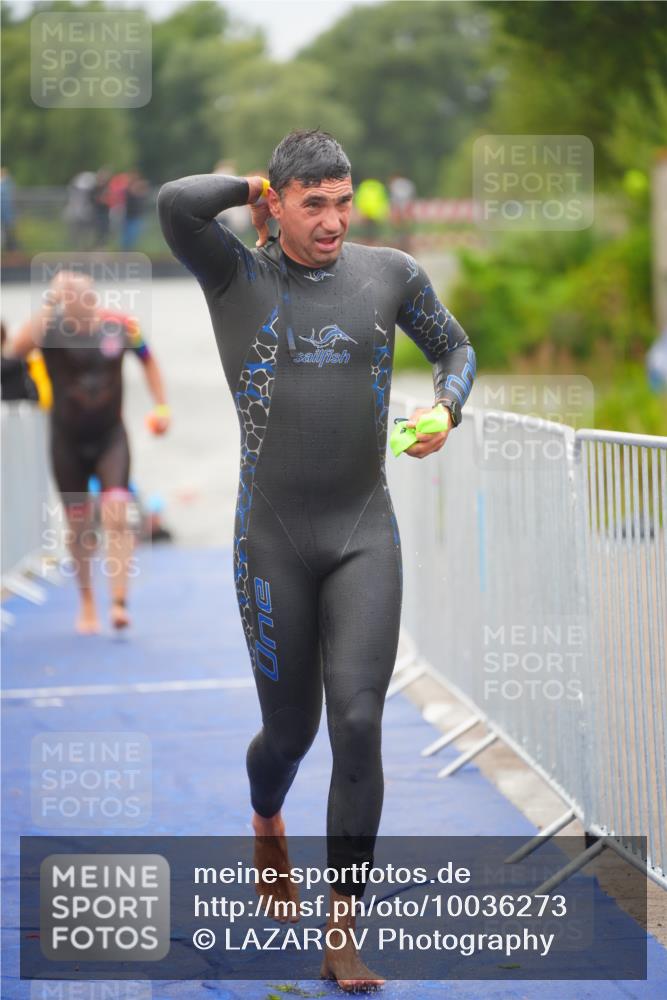 30.08.2026 - Elbe Triathlon Hamburg LAZAROV Photography http://msf.ph/oto/10036273 30.08.2026 09:07:34 Schwimmen 640, 663, 668, 702, 976 meine-sportfotos.de