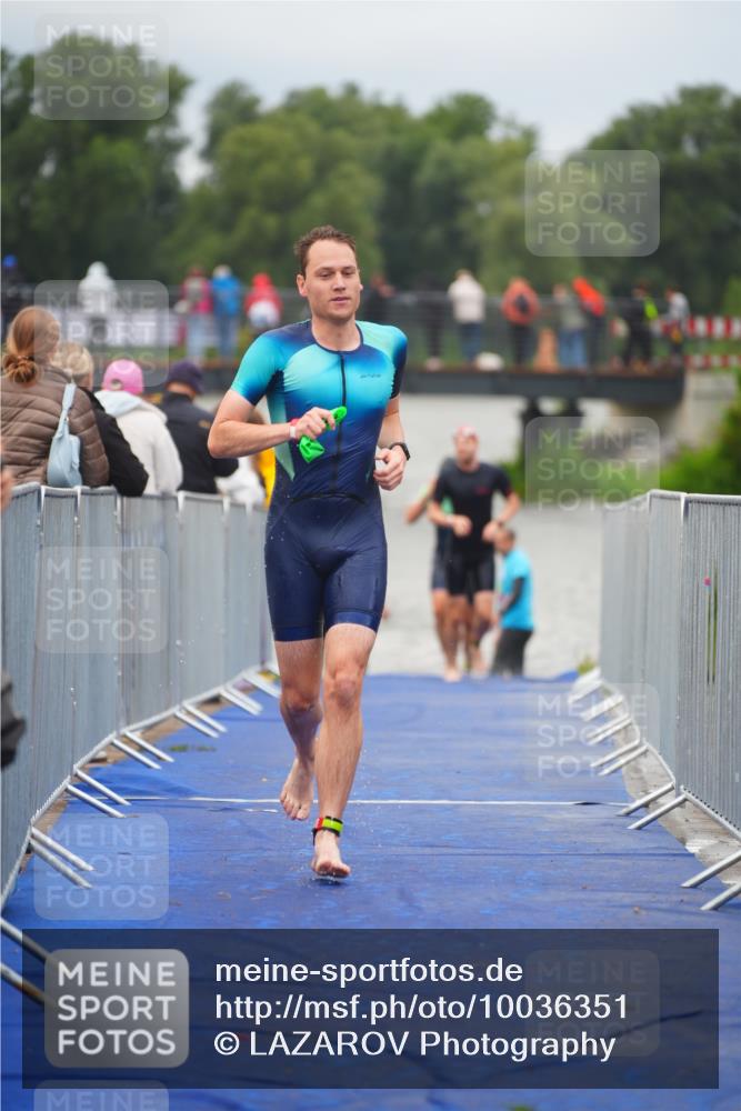 30.08.2026 - Elbe Triathlon Hamburg LAZAROV Photography http://msf.ph/oto/10036351 30.08.2026 09:08:02 Schwimmen 479, 638, 667 meine-sportfotos.de
