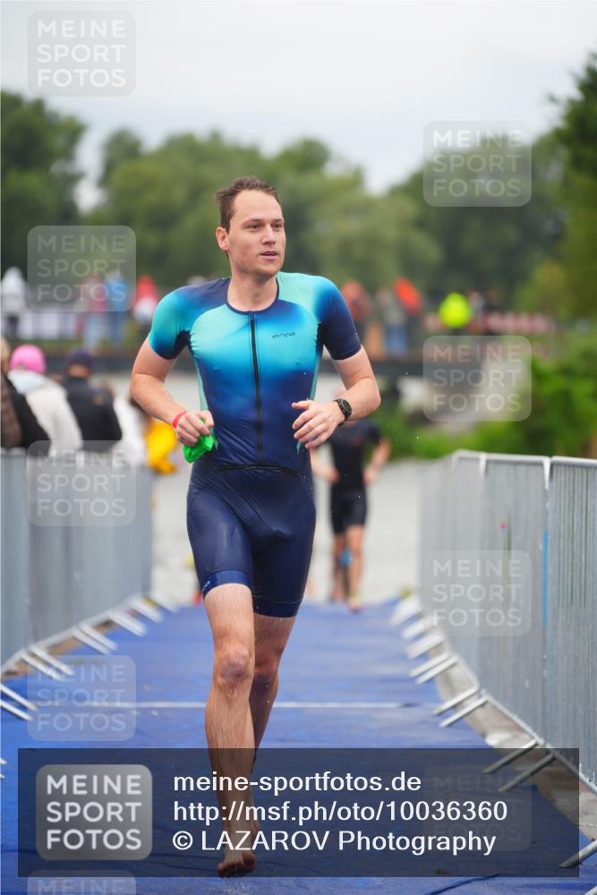 30.08.2026 - Elbe Triathlon Hamburg LAZAROV Photography http://msf.ph/oto/10036360 30.08.2026 09:08:03 Schwimmen 479, 638 meine-sportfotos.de